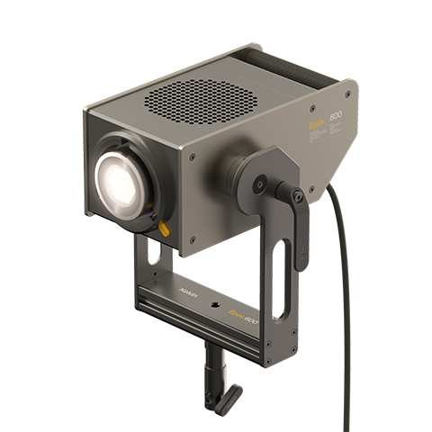 Epos-600-Fixture-FRONT-perspective-3-7